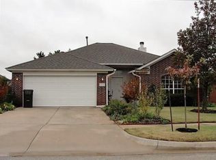 2008 E View Dr, Norman, OK 73071