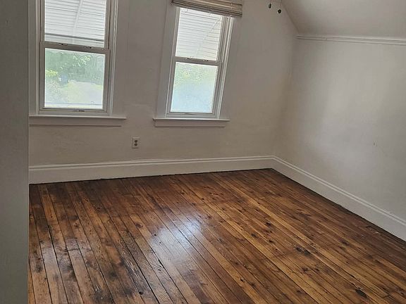3rd image of 13413 Coath Ave