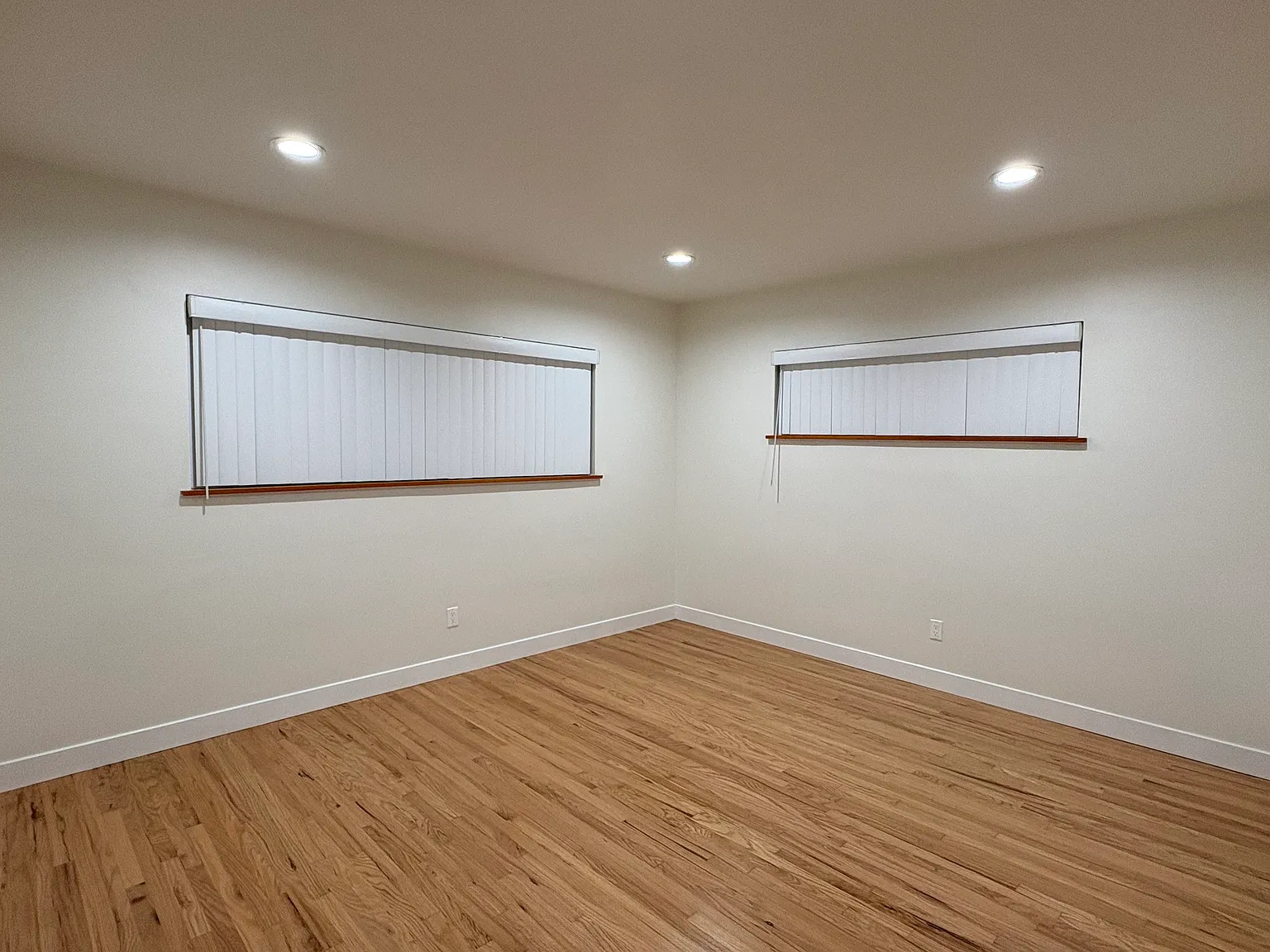 3 bed, 1371 sqft, $4,100 — Photo 3