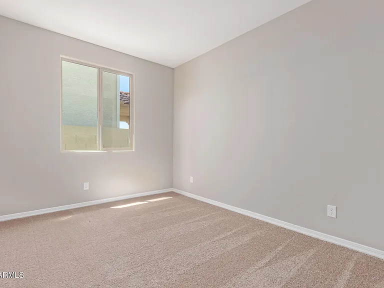 8804 W Marshall Ave — Photo 23