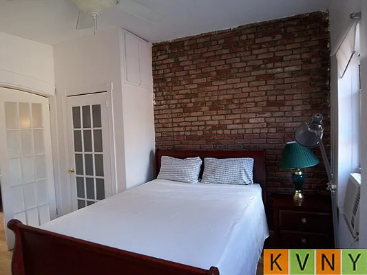 Rented by KVNY Soho | media 23