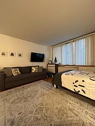 Rented by Coldwell Banker Warburg