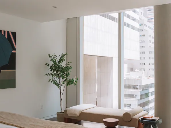 100 East 53rd Street image 10 of 24