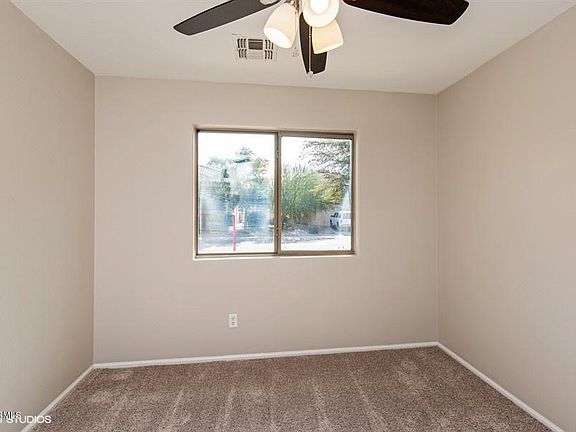5th image of 364 W Jersey Way