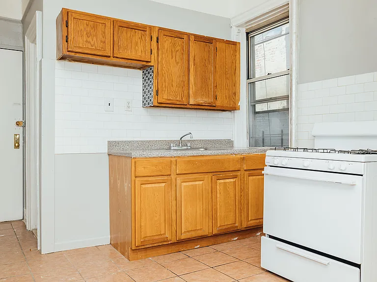 1625 Park Pl #21 — Photo 9