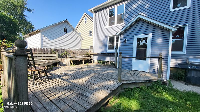 3rd image of 218 Cherry Street