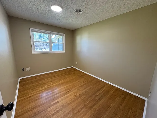 1105 Woodbine Rd — Photo 10