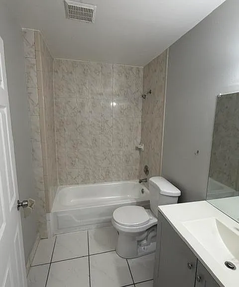 11449 NW 35th St — Photo 17