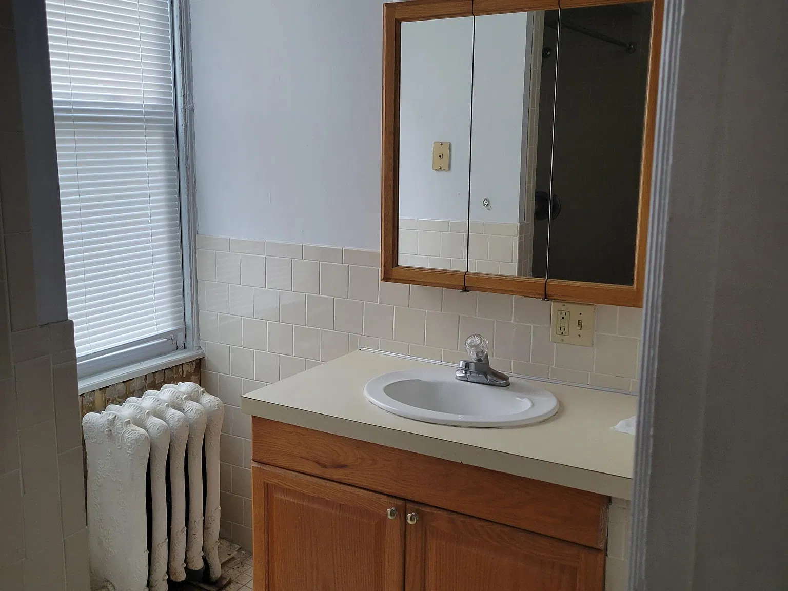 246 Armington St — Photo 2