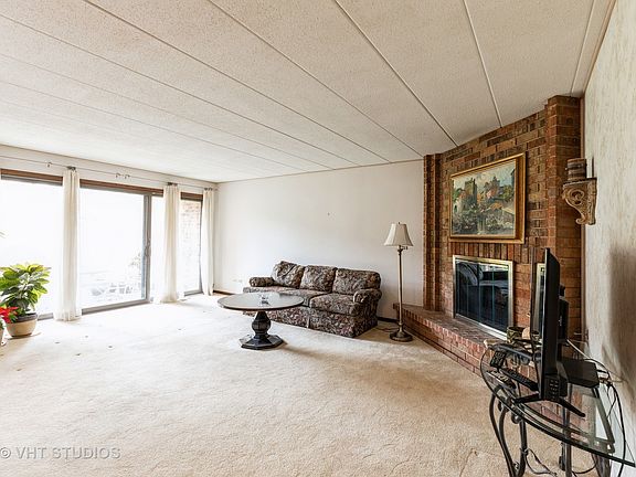 2nd image of 13260 S Country Club Ct APT 1A