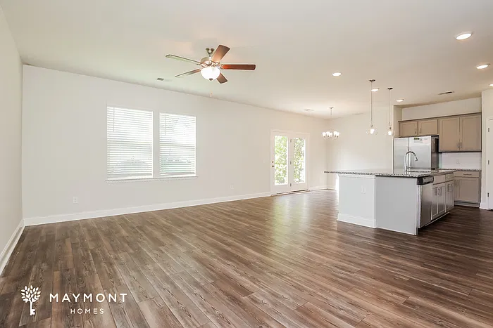 4 bed, 2.5 bath, 2020 sqft, $2,745 — Photo 4