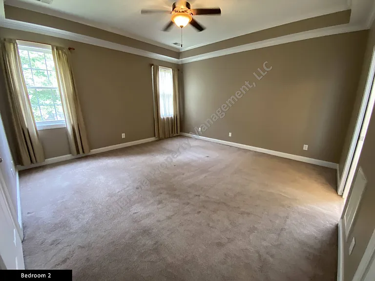 568 Park Place Dr — Photo 18