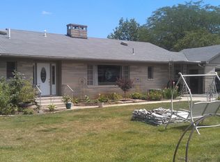 824 Riverview Dr, Bluffton, IN 46714