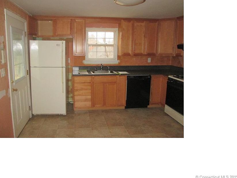 2nd image of 52 Christine Dr