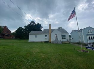 830 Evergreen Rd, Leechburg, PA 15656