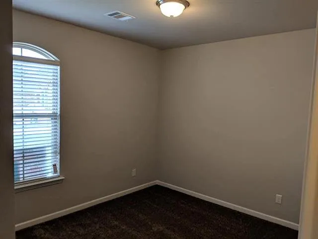 8194 Fairlane Dr — Photo 4