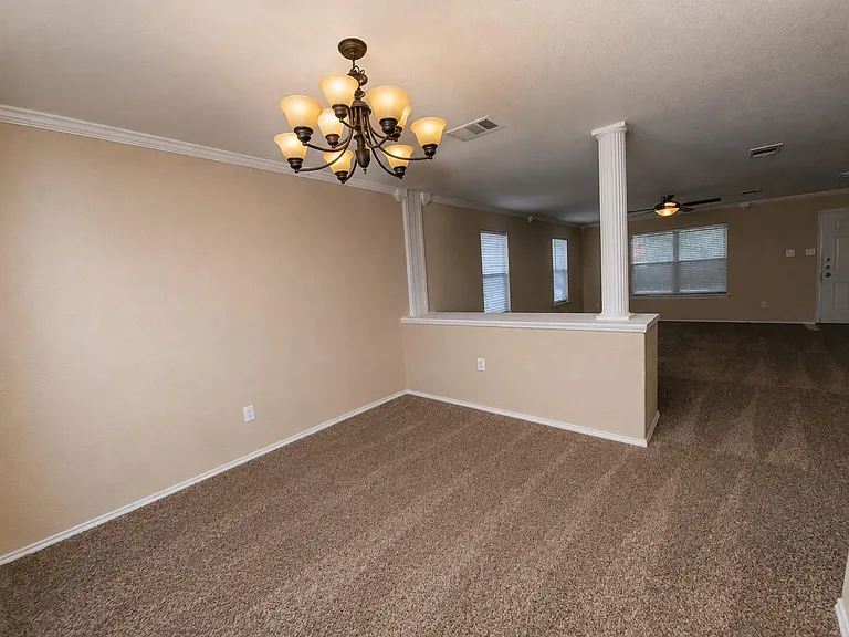 525 Eagles Nest Cv — Photo 9
