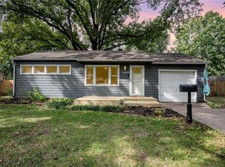 6408 Santa Fe Dr, Overland Park, KS 66202