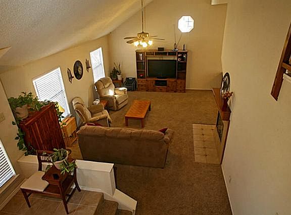 2nd image of 4403 San Mateo Ln