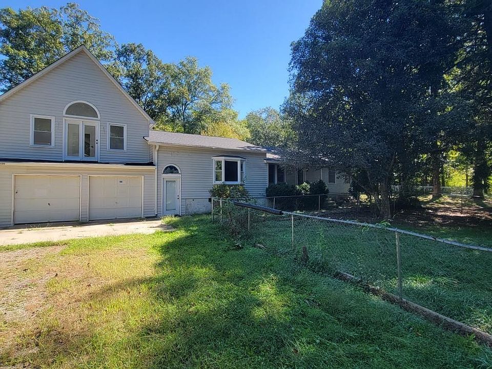 2026 Gentry Memorial Hwy - Front View