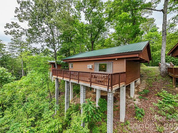 5th image of 307 Blue Ridge Pkwy