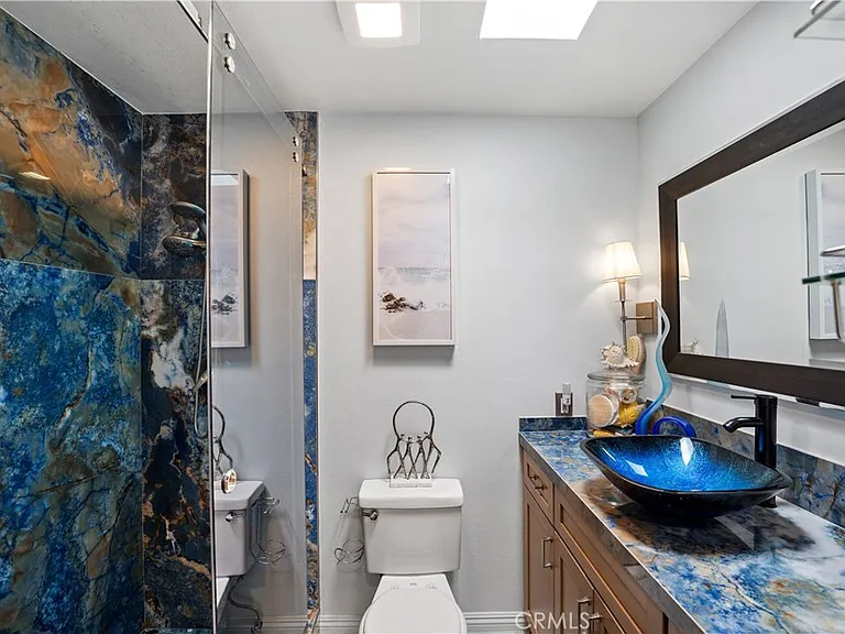 833 Ocean Ave #304 — Photo 15