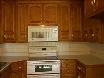 3rd image of 6411 N Revere Dr