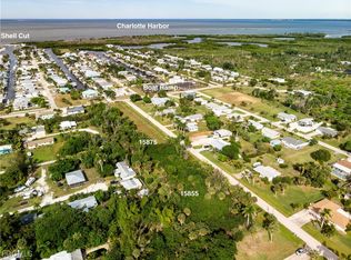 15855 Bellflower St, Bokeelia, FL 33922