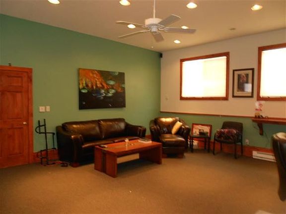 5th image of 1423 Edgewater Blvd