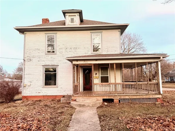 301 N 13th St, Tarkio, MO 64491