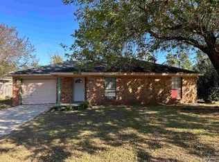 7658 Old Hickory Dr, Pensacola, FL 32507