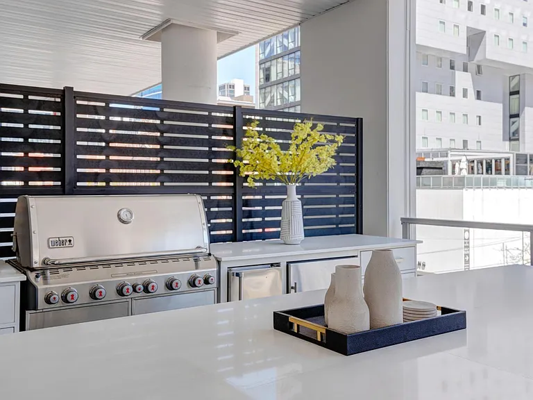 THE RHONE featuring the Saone Penthouse Collection — Photo 18