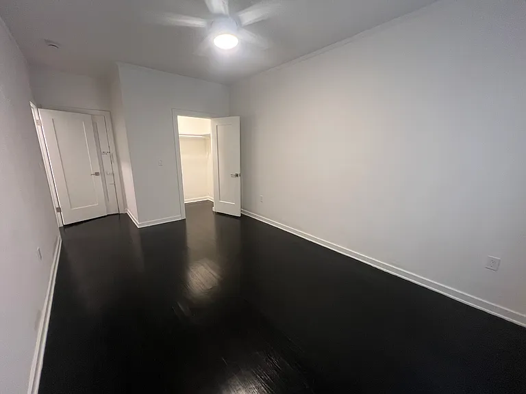 127 N Edgemont St #4 — Photo 23