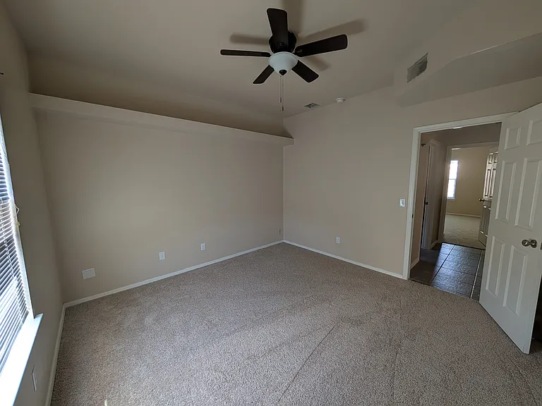 5803 London Dr — Photo 7