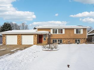621 Menke Ave, Shakopee, MN 55379