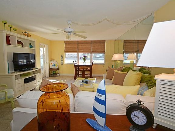 4th image of 7645 Sun Island Dr S APT 102