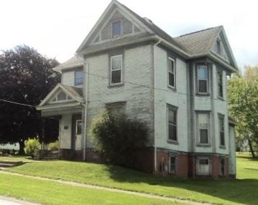 23 Main St, Fredonia, PA, 16124