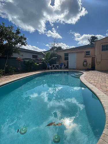 1721 Mayo St Photo 1