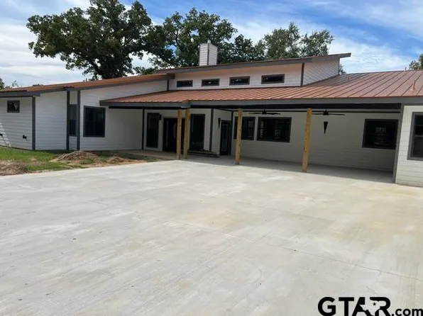 1002 County Road 4760, Winnsboro, TX 75494