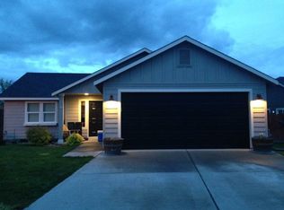 1303 SW Riparian Ct, College Place, WA 99324