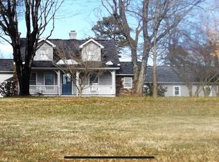 6821 Henley Hill Dr, Pfafftown, NC 27040