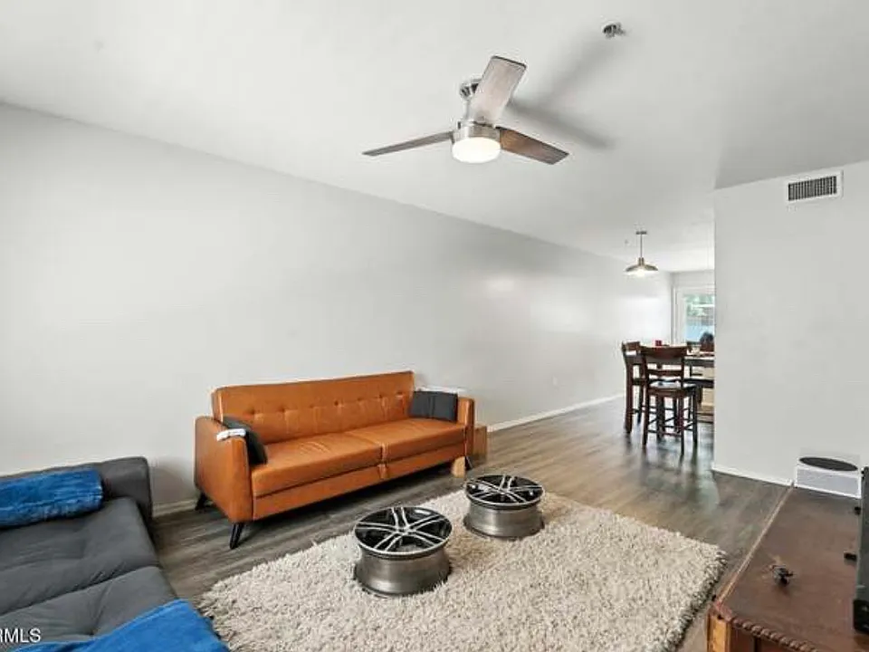 3301 E Earll Dr #107