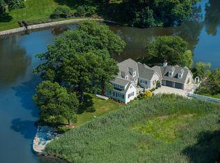 87 Goodwives River Rd, Darien, CT 06820