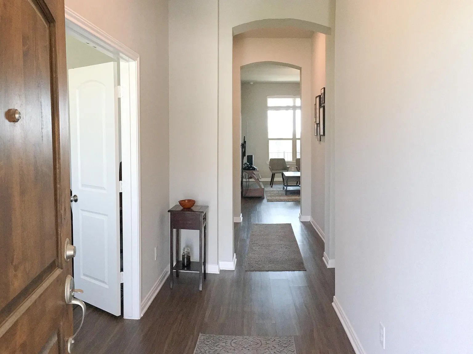 3 bed, 1776 sqft, $1,950 — Photo 3