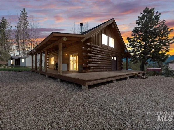 462 S Middlefork Rd, Garden Valley, ID 83622