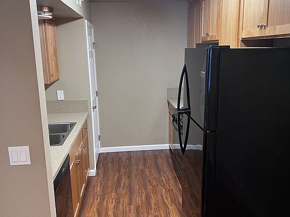 4th image of 2070 Fancy Oaks Dr APT 1