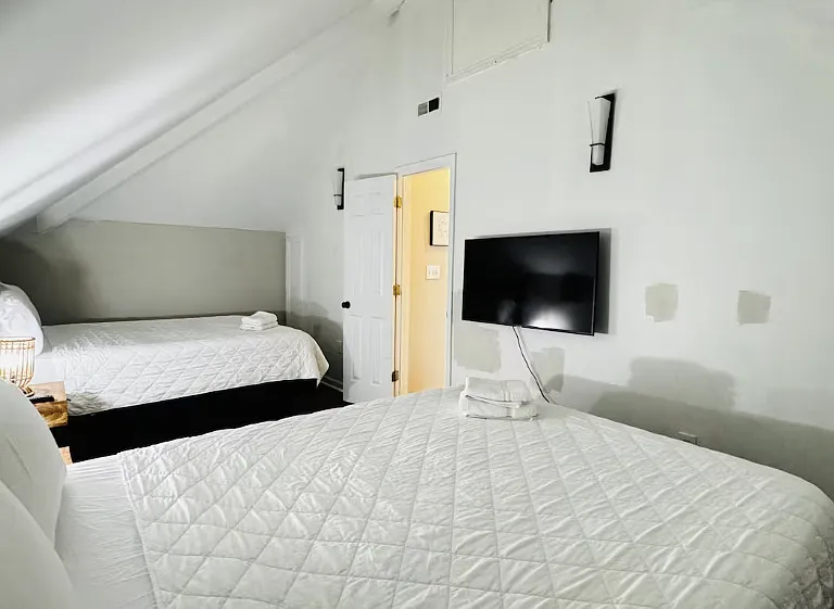 598 Coquina Ave #1 — Photo 13