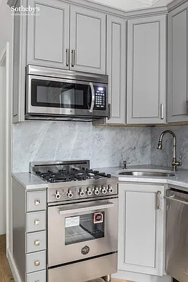 Rented by Sotheby's International Realty | media 4