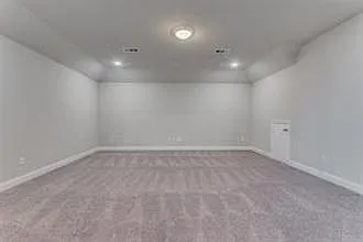 921 Waterview Dr — Photo 23
