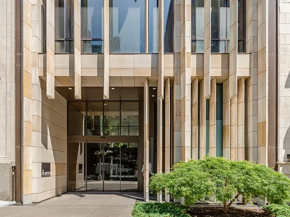 23 E 22nd St #Townhouse 2, New York, NY 10010